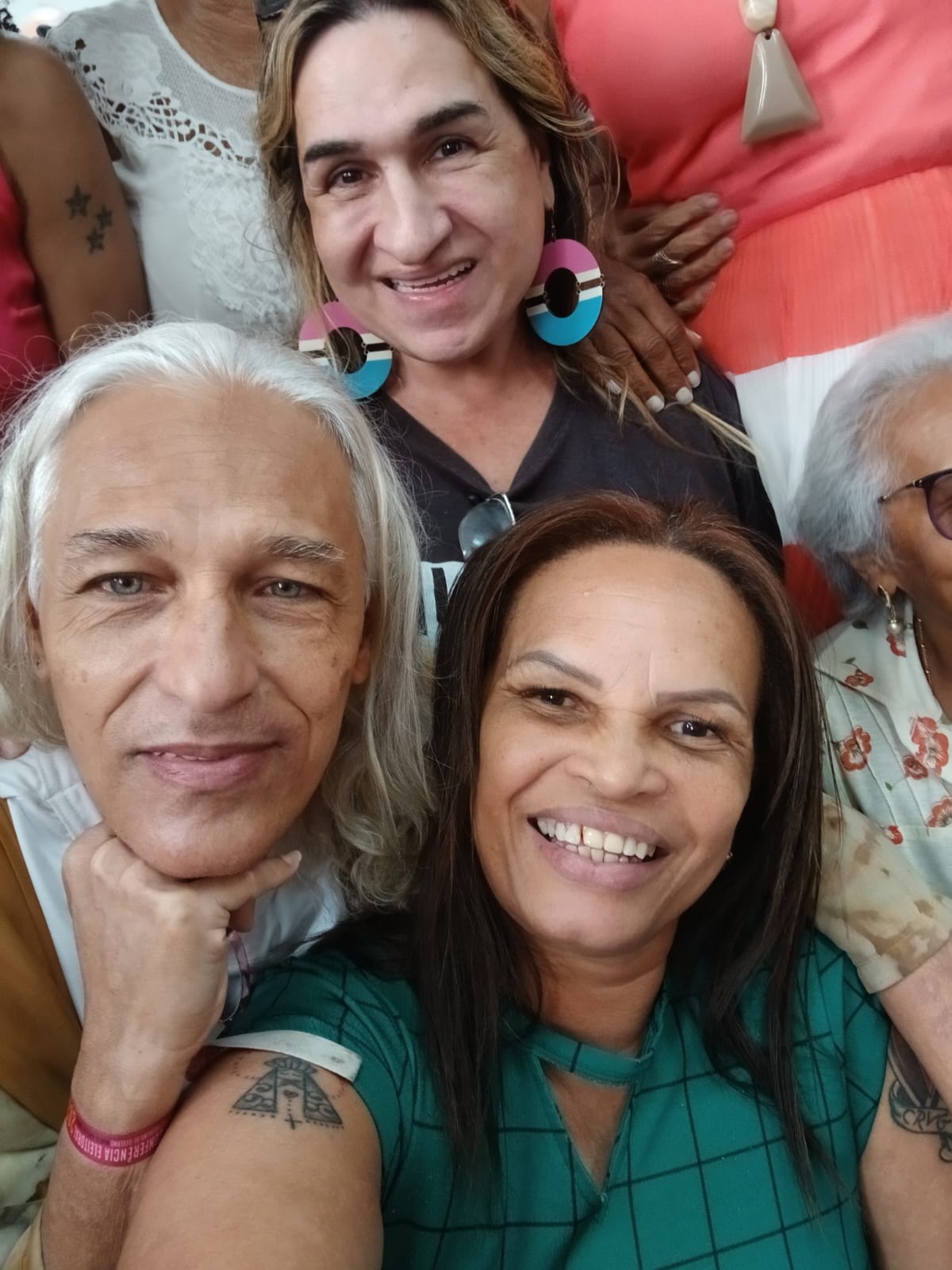 Lulu ao lado de outras lideranças durante evento